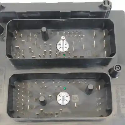 Second-hand car spare part fuse box unit for opel astra h berlina 1.7 16v cdti oem iam references 13268302 5dk009464 
