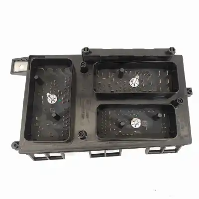 Second-hand car spare part fuse box unit for opel astra h berlina 1.7 16v cdti oem iam references 13268302 5dk009464 