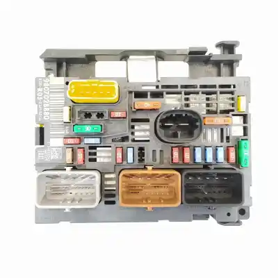 Second-hand car spare part fuse box unit for citroen berlingo cuadro 1.6 16v hdi oem iam references 9807028880  