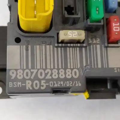 Second-hand car spare part fuse box unit for citroen berlingo cuadro 1.6 16v hdi oem iam references 9807028880  