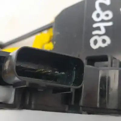 Second-hand car spare part left front door lock for kia cee´d concept oem iam references 81310a2400  