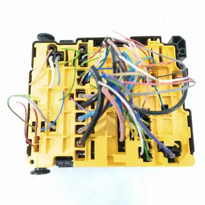 Автозапчастина б/у реле/запоперівник для citroen c-elysée shine посилання на oem iam 9804846880  