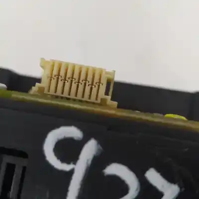 Pezzo di ricambio per auto di seconda mano comando pulito per ford focus lim. (cb8) edition riferimenti oem iam cv6t17a553bd  