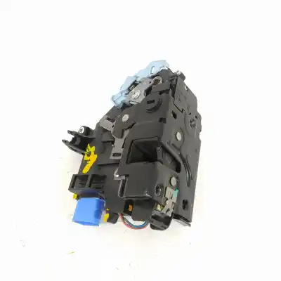 Автозапчасти б/у замок задней правой двери за volkswagen touran (1t3) advance bluemotion ссылки oem iam 7l0839016h  