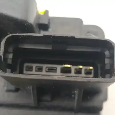 Second-hand car spare part rear right door lock for nissan note (e11e) naru edition oem iam references 825009u100  