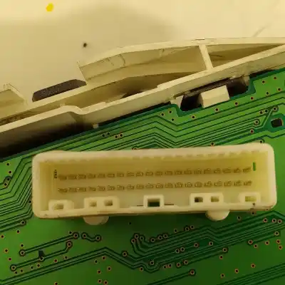 Peça sobressalente para automóvel em segunda mão quadrante por nissan note (e11e) naru edition referências oem iam 510100061217  