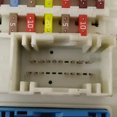 Second-hand car spare part fuse box unit for ford focus lim. (cb8) edition oem iam references dm5t14014  