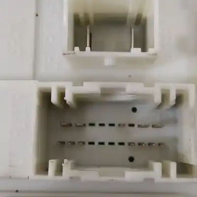 Second-hand car spare part fuse box unit for ford focus lim. (cb8) edition oem iam references dm5t14014  