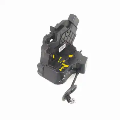 Peça sobressalente para automóvel em segunda mão fechadura da porta dianteira direita por ford focus sportbreak (cap) 2.0 tdci cat referências oem iam 3m5ar21812aj