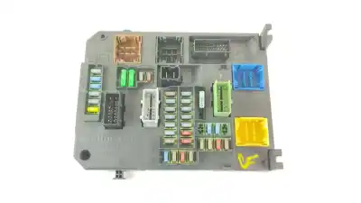 Gebrauchtes Autoersatzteil relais sicherungskasten multifunktionsrelais zum peugeot 308 gt line oem-iam-referenzen 9806687880