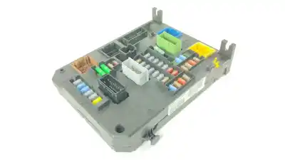 Pezzo di ricambio per auto di seconda mano scatola relè/fusibili per peugeot 308 gt line riferimenti oem iam 9806687880