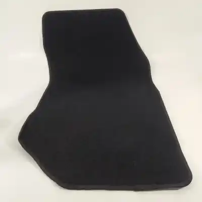 Pièce détachée automobile d'occasion jeu de tapis de sol pour peugeot 208 2020 références oem iam 1648475580