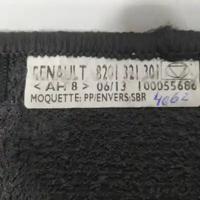 Автозапчастина б/у набір килимків для renault clio iv dynamique посилання на oem iam 8201321301  