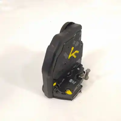 Peça sobressalente para automóvel em segunda mão fechadura da porta traseira direita por toyota avensis (t27) 2.0 active referências oem iam 6905005050