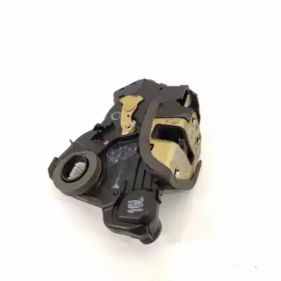 Автозапчастина б/у замок передніх дверей лівий для toyota corolla verso (r1) 2.0 d-4d luna посилання на oem iam   