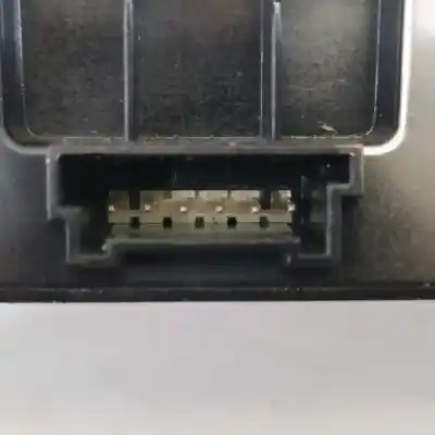 Peça sobressalente para automóvel em segunda mão luz interior por audi a3 sportback (8vf) basic referências oem iam 8v0947111b  