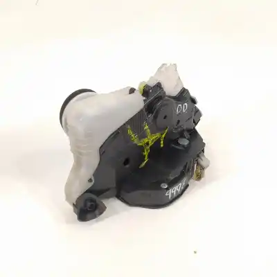 Second-hand car spare part front right door lock for toyota yaris city oem iam references 690300d320