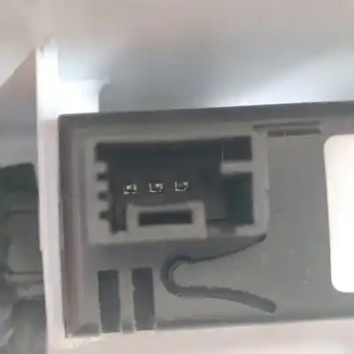 Second-hand car spare part interior light for peugeot 208 2020 oem iam references 96887290pr 9823297880 9827658880