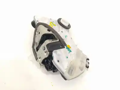 Second-hand car spare part left front door lock for toyota aygo x-cite oem iam references 690400h060  