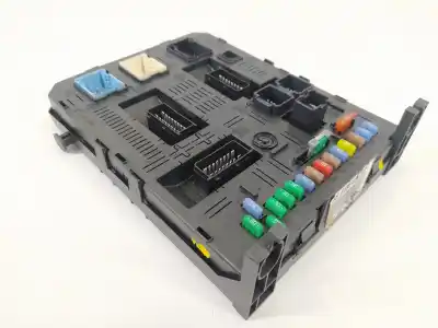 Pièce détachée automobile d'occasion BOÎTES À FUSIBLES pour PEUGEOT 307 CC (S2)  Références OEM IAM 9661940180  