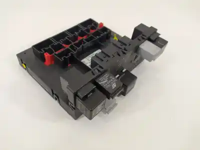 Recambio de automóvil de segunda mano de caja reles / fusibles para volkswagen jetta (1k2) 1.9 tdi referencias oem iam 3c0937049ae  