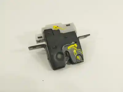 Second-hand car spare part trunk lock for renault clio iii authentique oem iam references 8200076240r  