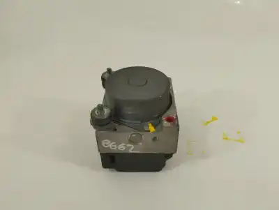 Second-hand car spare part abs for renault clio iii authentique oem iam references 8200747140  