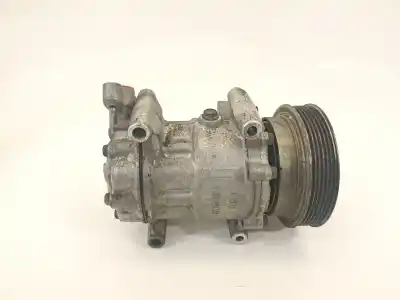 Second-hand car spare part air conditioning compressor for renault clio iii authentique oem iam references 8200651251  