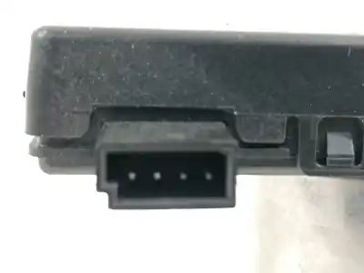Peça sobressalente para automóvel em segunda mão módulo eletrônico por opel corsa e selective referências oem iam 13503204  