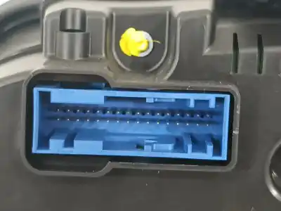 Second-hand car spare part dashboard for opel corsa e selective oem iam references 39140084  