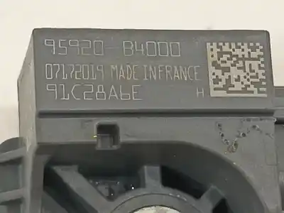 Peça sobressalente para automóvel em segunda mão sensor por hyundai tucson essence bluedrive 2wd referências oem iam 95920b4000  