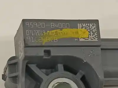 Peça sobressalente para automóvel em segunda mão sensor por hyundai tucson essence bluedrive 2wd referências oem iam 95920b4000  