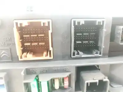 Second-hand car spare part fuse box unit for citroen ds5 style oem iam references 9806687980  