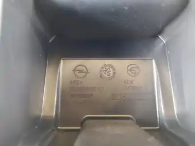 Pezzo di ricambio per auto di seconda mano bracciolo centrale per opel corsa f  riferimenti oem iam 9830208680  39196827