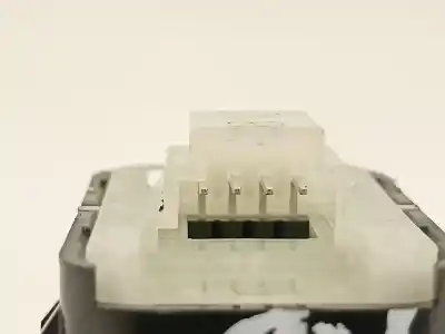 Автозапчастина б/у управління склами задніх правіх для mercedes-benz clase c (w205) familiar c 220 t cdi bluetec edition 1 (205.204) посилання на oem iam a2229052203  