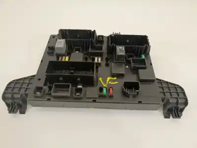 Автозапчасти б/у блок реле/предохранителей за opel astra j lim. selective ссылки oem iam 13302300