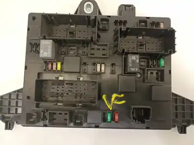 İkinci el araba yedek parçası röle/sigorta kutusu için opel astra j lim. selective oem iam referansları 13302300  365927271