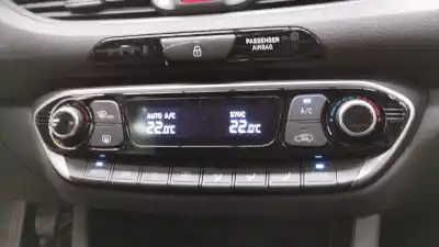 Автозапчасти б/у климат-контроль за hyundai i30 (pd) essence ссылки oem iam 97250g4351