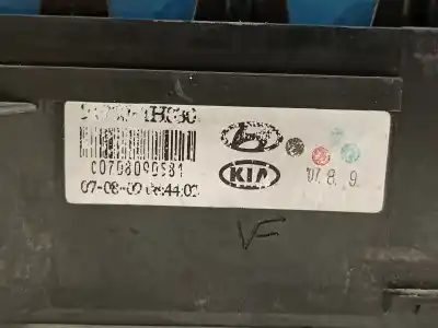 Second-hand car spare part fuse box unit for kia cee´d active oem iam references 919501h030  