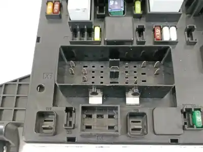 Second-hand car spare part fuse box unit for opel zafira (c) excellence start/stop oem iam references 13449202  