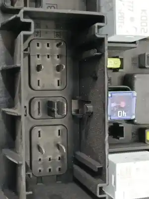 Second-hand car spare part fuse box unit for opel zafira (c) excellence start/stop oem iam references 13449202  
