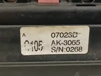 Second-hand car spare part fuse box unit for opel antara cosmo 4x4 oem iam references 1388946  