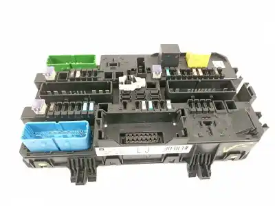 Peça sobressalente para automóvel em segunda mão caixa de fusíveis e relés por opel zafira b cosmo referências oem iam 13268287