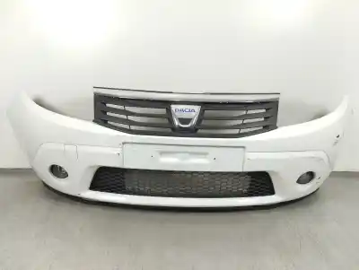 Pezzo di ricambio per auto di seconda mano PARAURTI ANTERIORE per DACIA SANDERO  Riferimenti OEM IAM 8200526596  