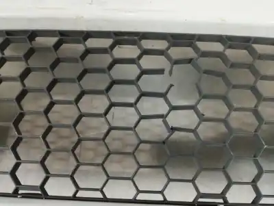 Pezzo di ricambio per auto di seconda mano paraurti anteriore per dacia sandero ambiance riferimenti oem iam 8200526596  