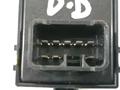 Second-hand car spare part right front power window switch for kia cee´d concept oem iam references 93580a2000  49d5101000