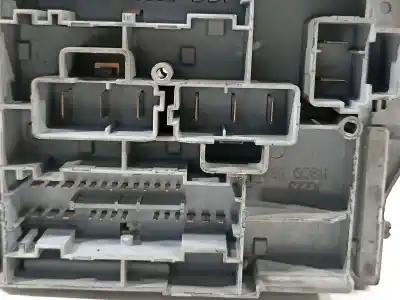 Peça sobressalente para automóvel em segunda mão caixa de fusíveis e relés por fiat stilo (192) 1.9 jtd / 1.9 jtd 115 active referências oem iam 51724394  