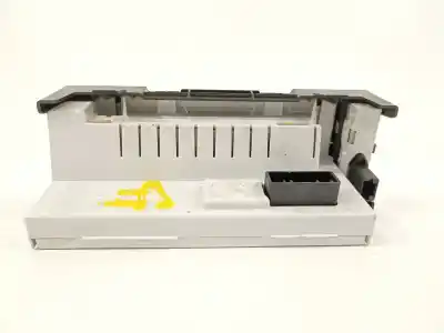 Second-hand car spare part multifunction display for renault clio iii confort expression oem iam references 8200307273  8200307273c