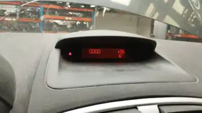 Second-hand car spare part multifunction display for renault clio iii confort expression oem iam references 8200307273  8200307273c