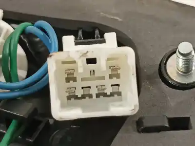 Second-hand car spare part right tailgate light for kia rio basic oem iam references 924041w200  